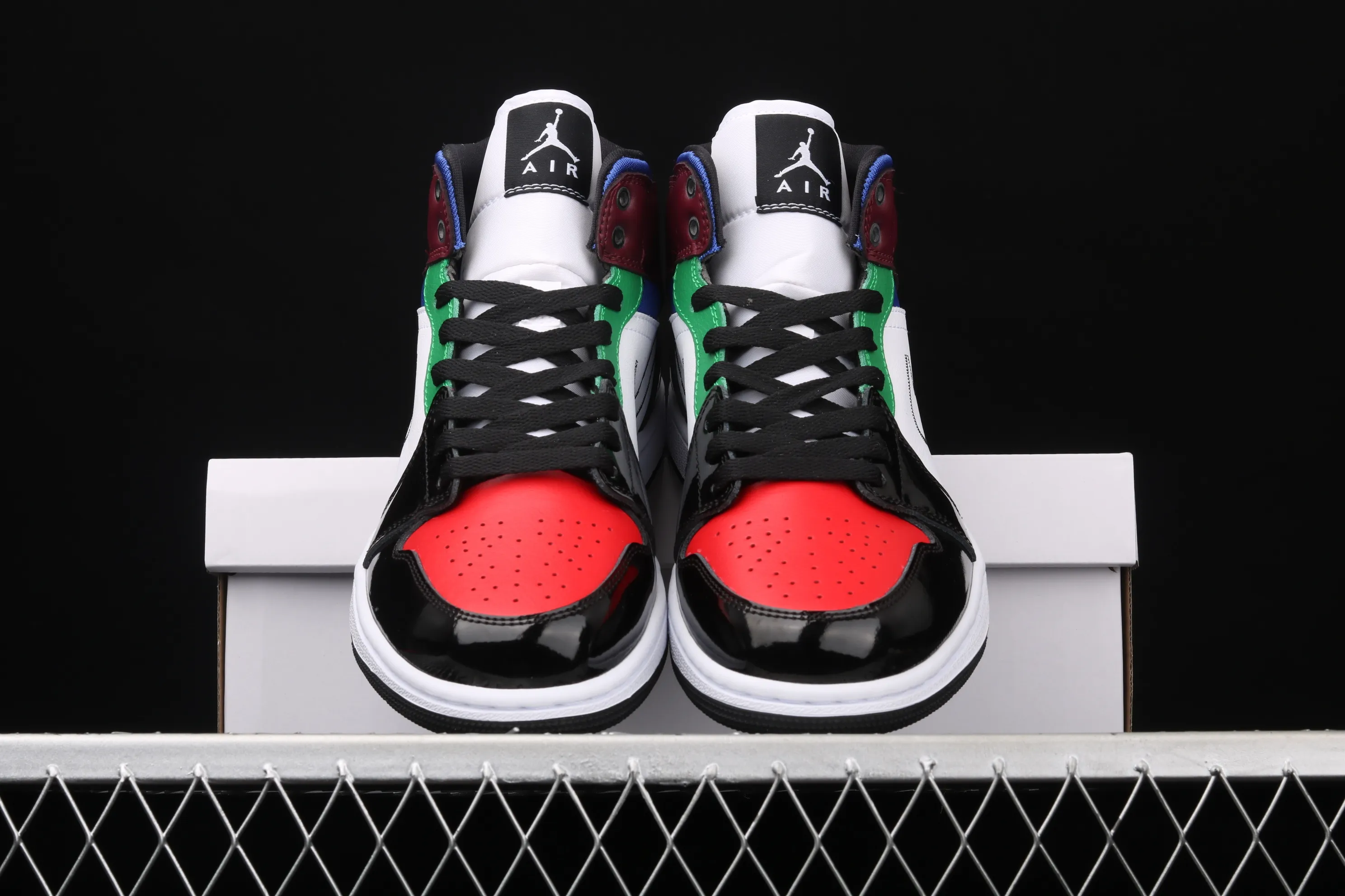 All categories Air Jordan Jordan series basketball shoes Air Jordan 1 Mid Air Jordan 1 Mid SE AJ1 Joe 1 patent leather multi-color splicing mid-top versatile casual sports sneakers DB5454-001